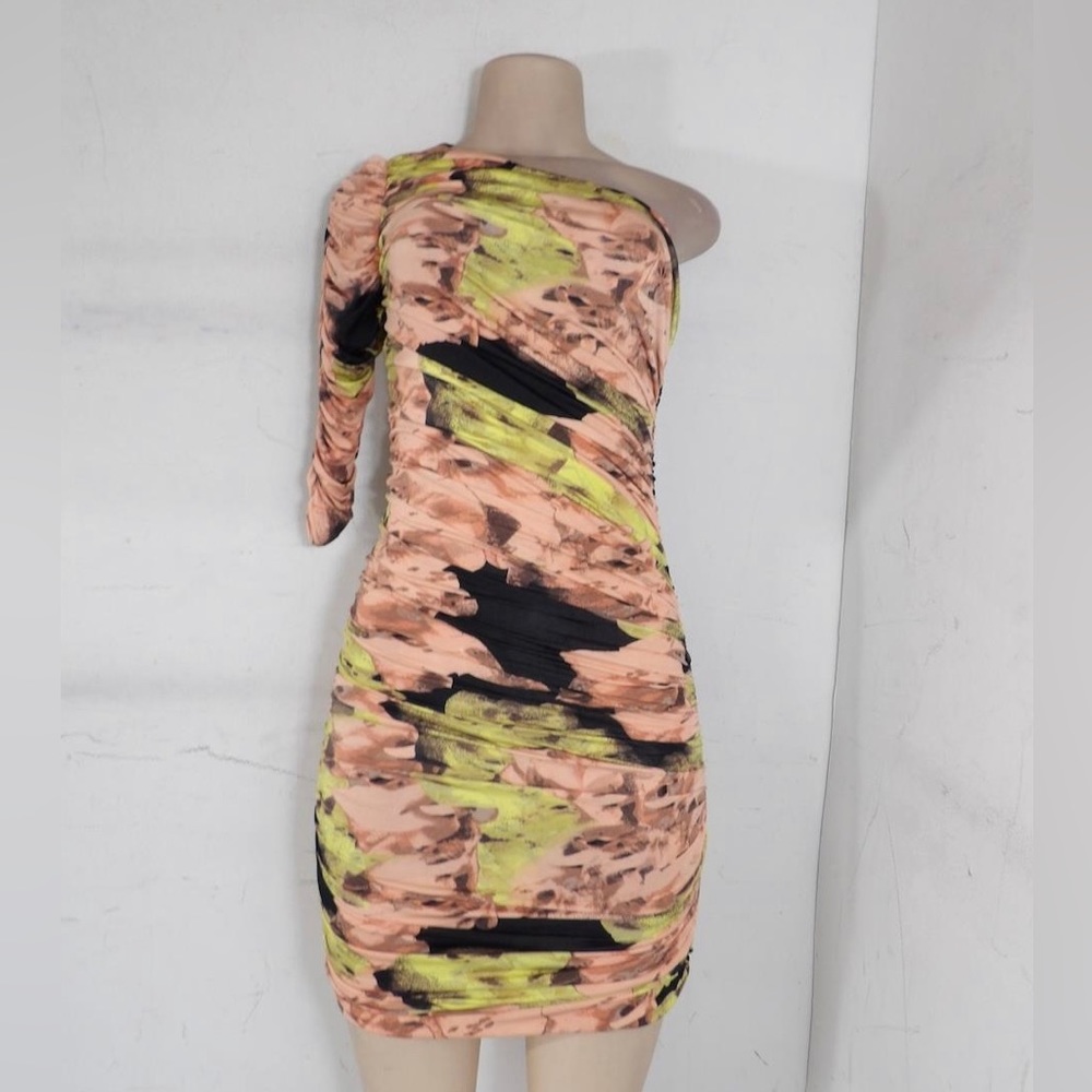 NWT Tbags Los Angeles One-shoulder Shirred Floral Dress—melon, green, black